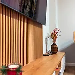 Apartment Boutique - Private Parking - Powered By Neo *