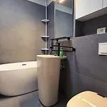Boutique - Private Parking - Powered By Neo Apartment